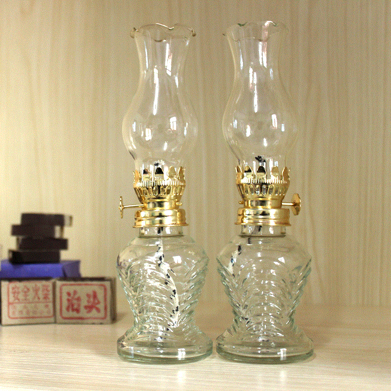 英国富二代网络发炫富照片:坐飞机上学香槟喂狗(图)-太阳集团tyc(图2) 太阳成集团tyc